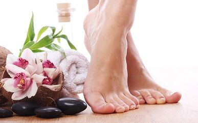 How and how to treat the fungus on the feet of the legs